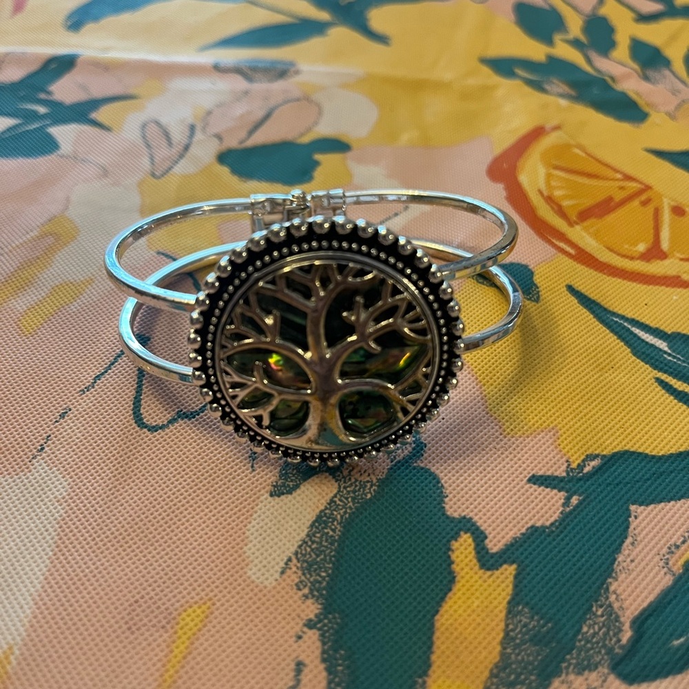 Paparazzi Silver Bracelet with Tree Design